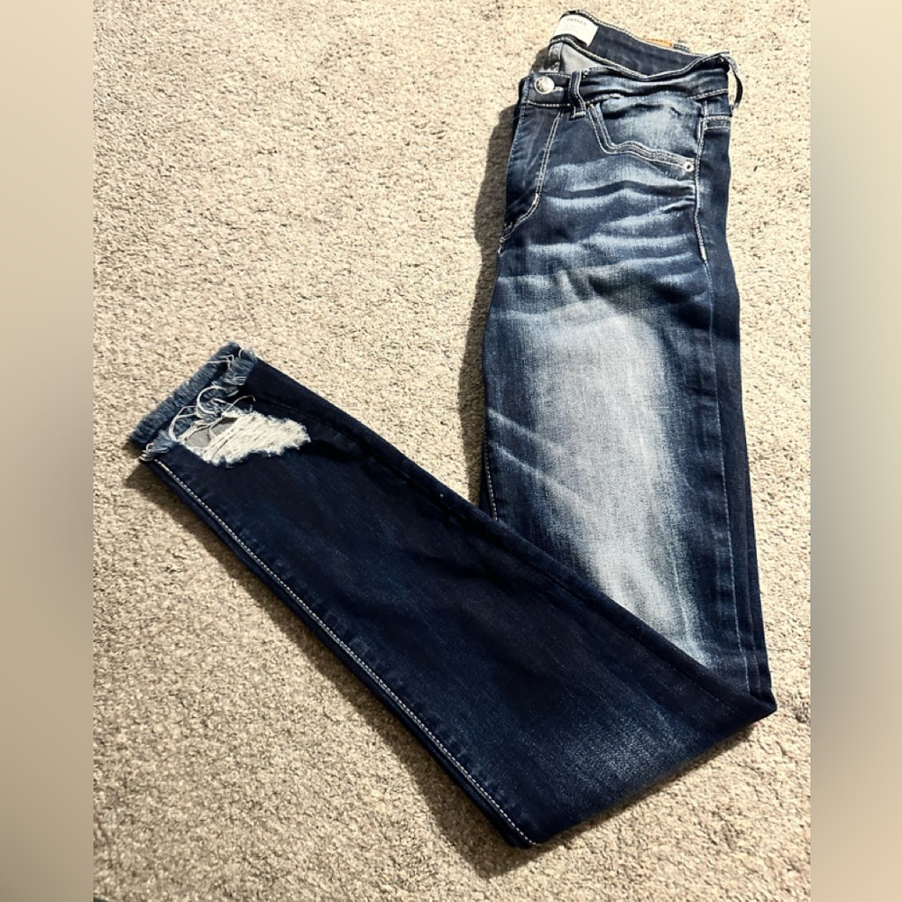 Stylish Buckle Black Distressed Blue Jeans